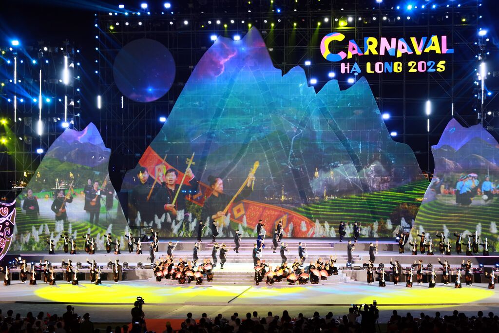 Carnaval Hạ Long 2025: Đêm hội của di sản, sắc màu và tỏa sáng